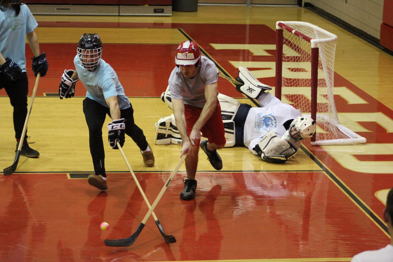 langelli fight for control over the ball on jan. 28, 2019.